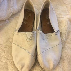 TOMS Classic White Slip-On Flats, lightly worn